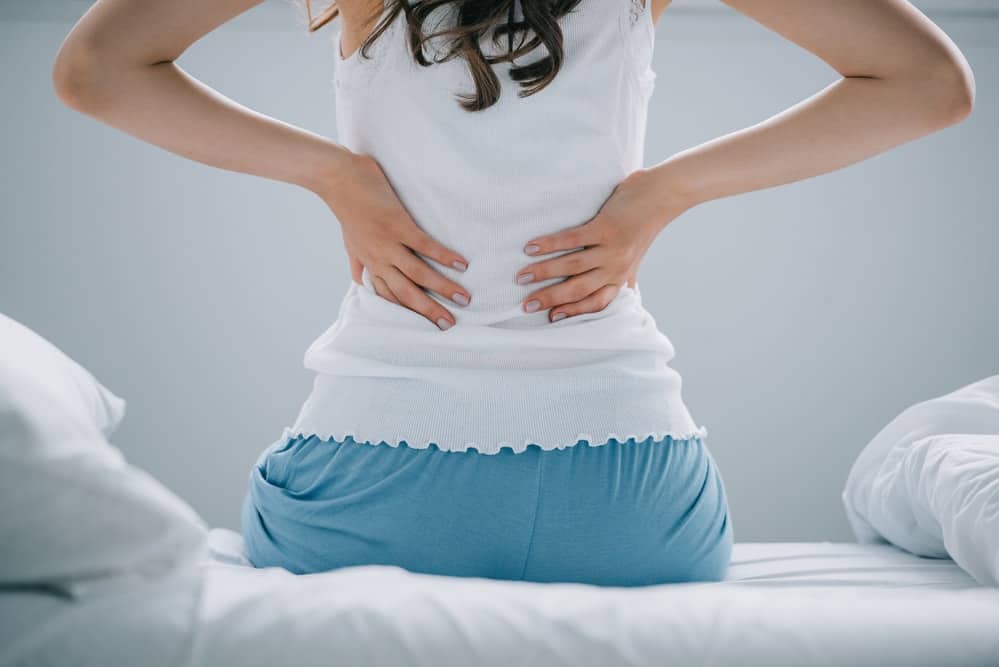 girl back pain